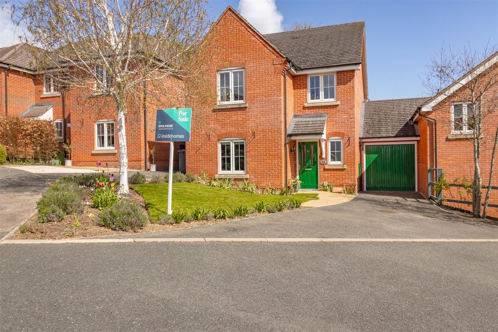 Property photo 1 of 37 Manders Croft, 62 - New Externals-2.Jpg