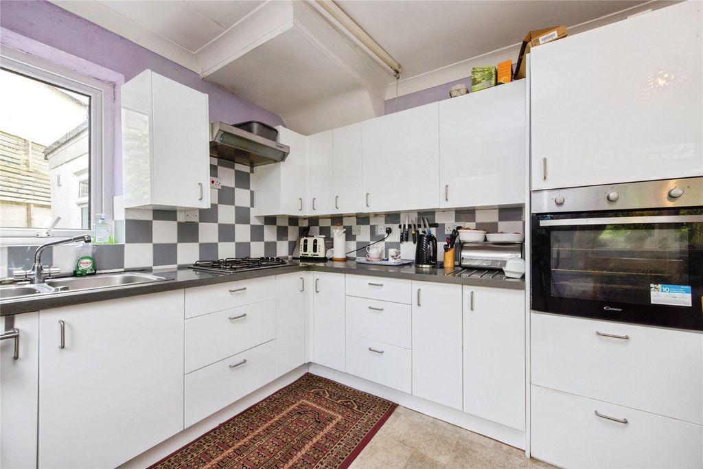 Property photo 3 of 18 Picture No. 13
