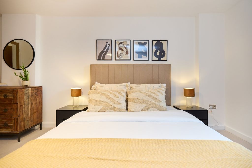 Property photo 3 of 18 2A8Ebf2F-4d41-4c7...