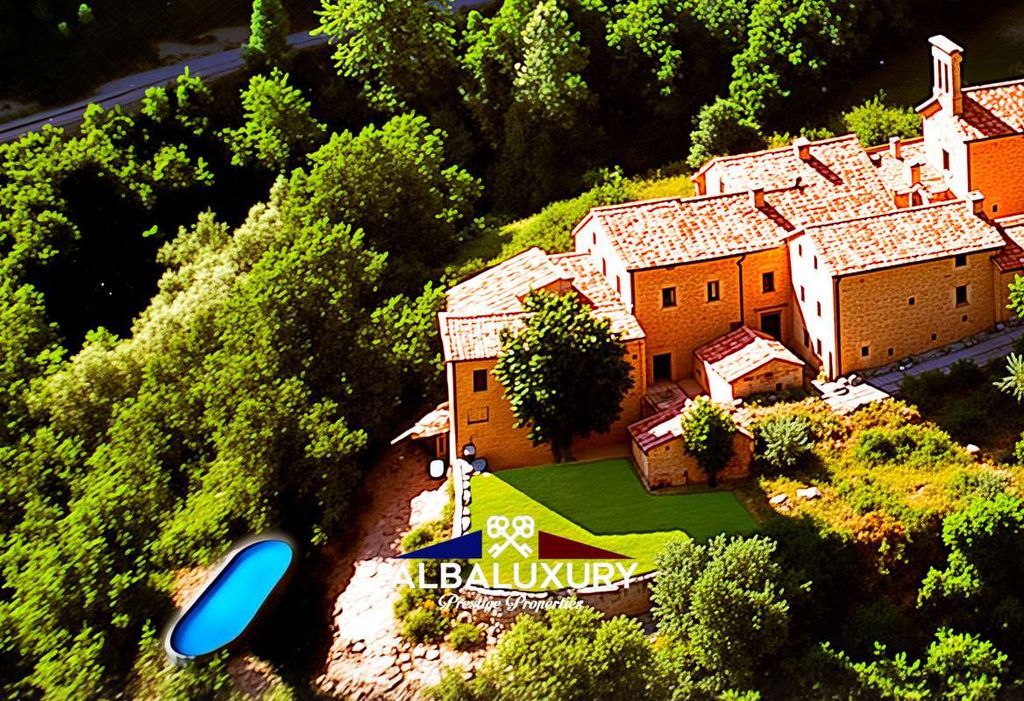 Property photo 1 of 32