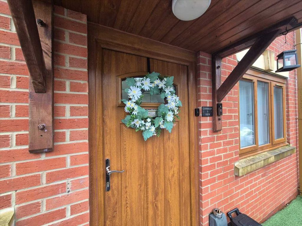 Property photo 2 of 30 Exterior