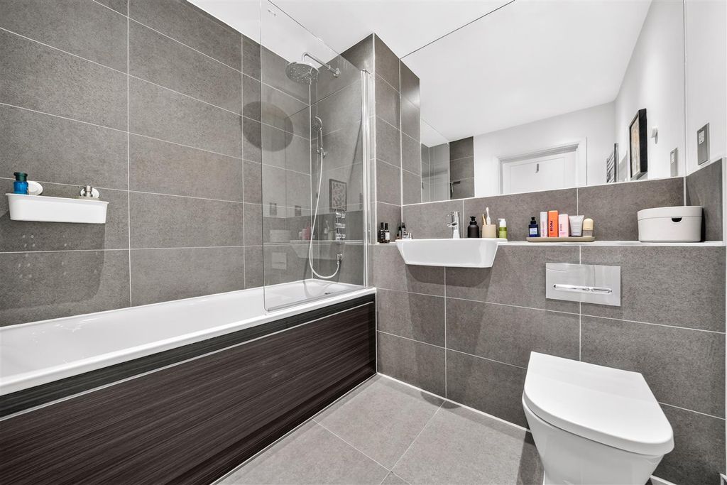Property photo 3 of 17 5.Jpg