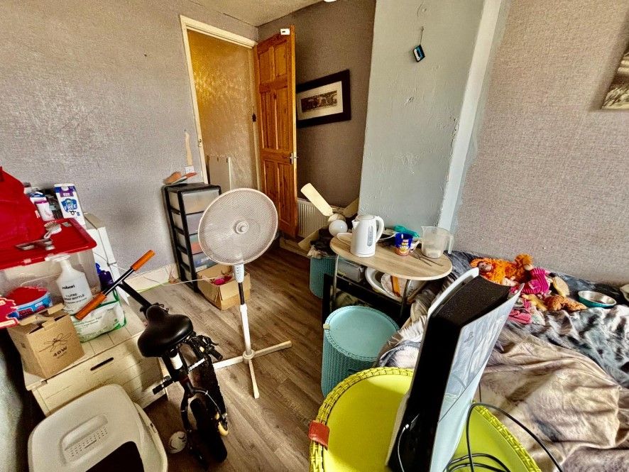 Property photo 3 of 11