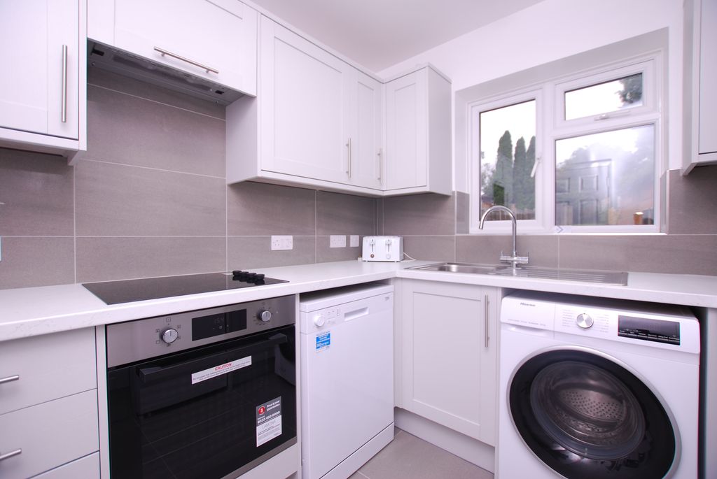 Property photo 2 of 11 Photo 03