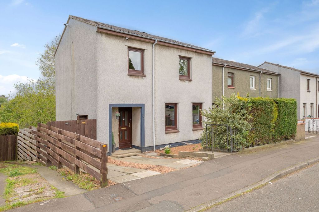 Property photo 1 of 30