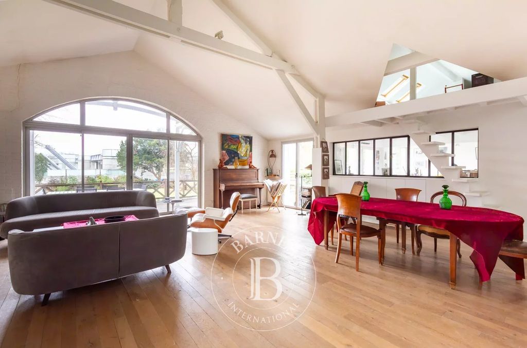 Property photo 3 of 21