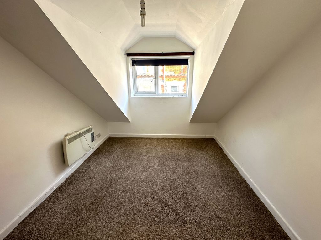 Property photo 3 of 5 Img_1018