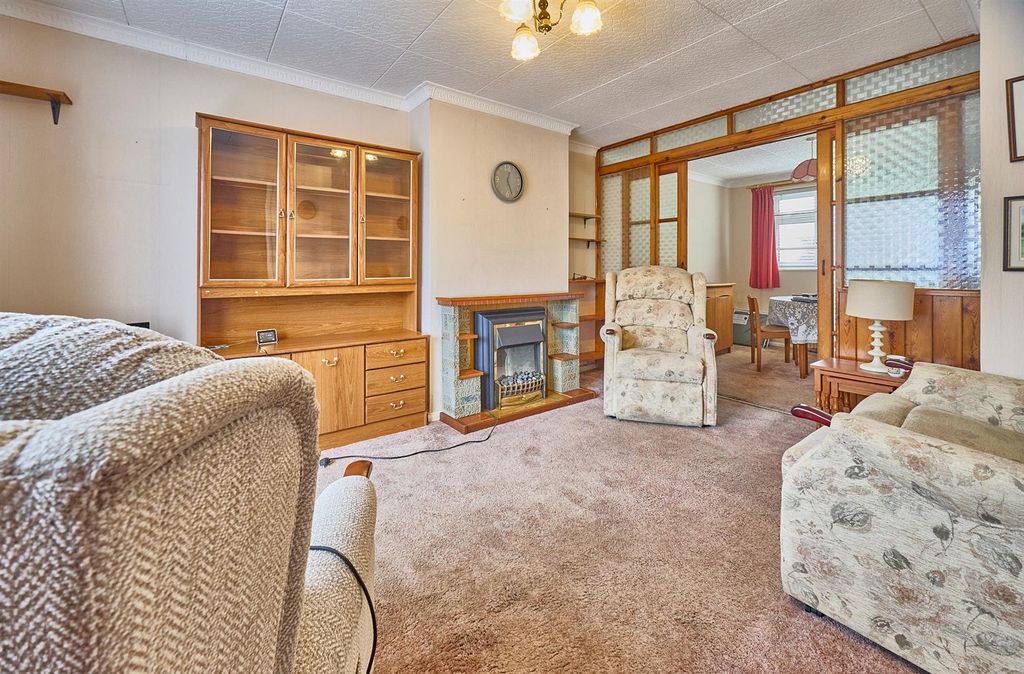 Property photo 3 of 9 Lounge To Front