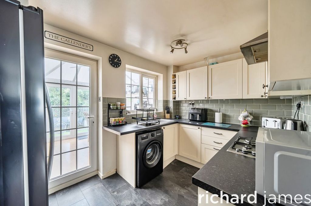 Property photo 3 of 10 Bb566844Ebd440F7B13A843Bc955Ac09