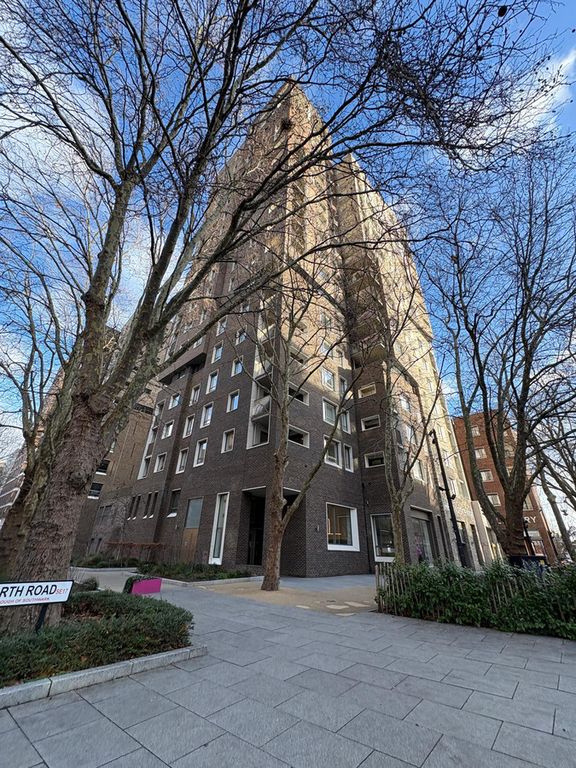 Property photo 1 of 12