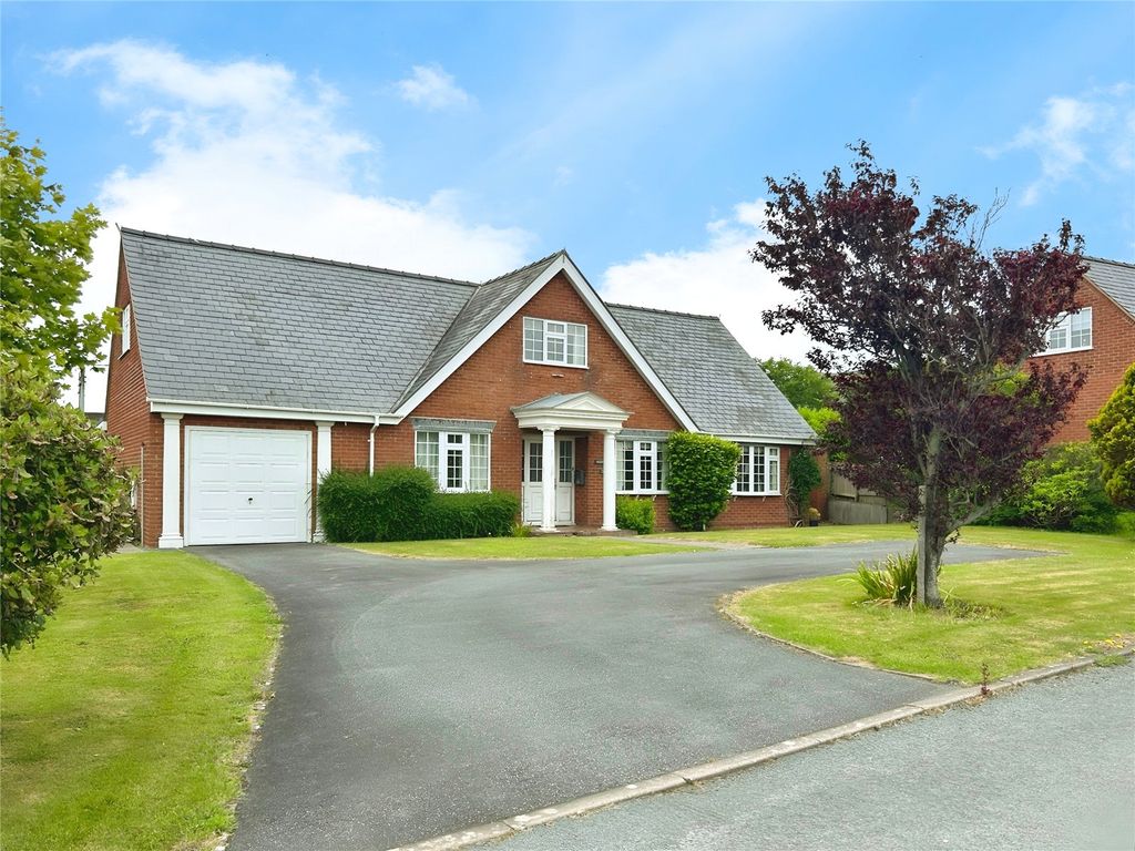 Property photo 1 of 31 Picture No. 39