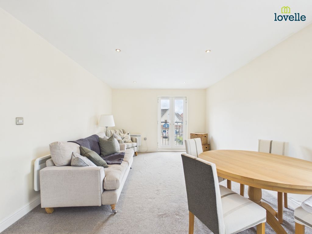 Property photo 3 of 13