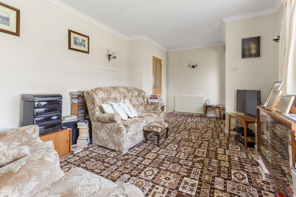 Additional image 6 of 3 bed detached bungalow for saleDryden Way, Liphook GU30