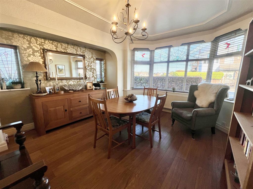 Property photo 3 of 30 Dining Room