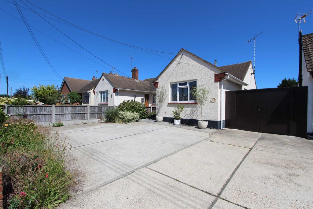 Property photo 3 of 8