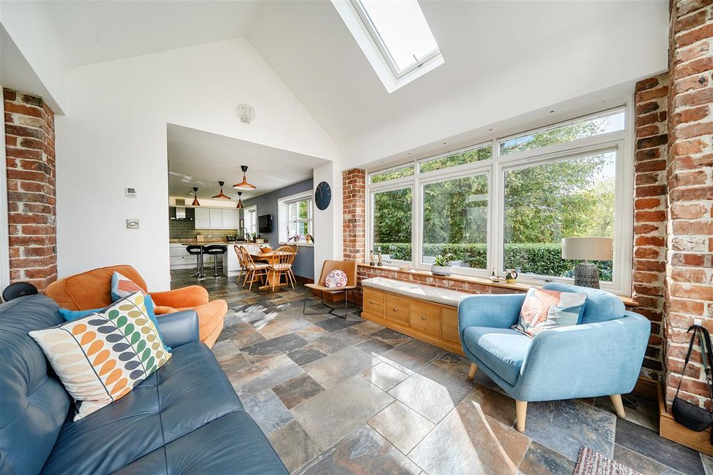 Property photo 3 of 32 Open Plan Kitchen/Dining
