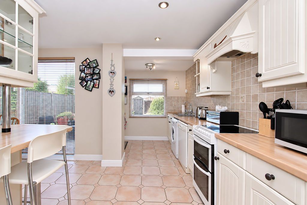 Property photo 2 of 14 Photo 8