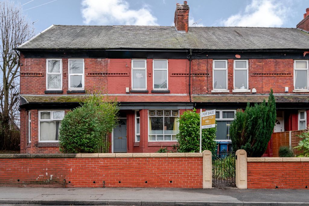 Property photo 2 of 27