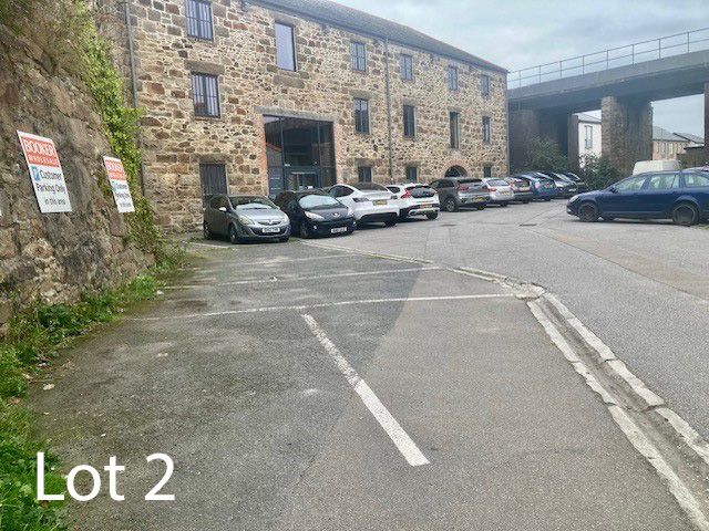 Property photo 1 of 2