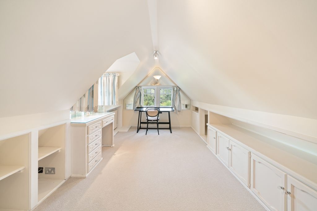 Additional image 17 of 6 bed property for saleGibraltar Lane Cookham, Maidenhead, Maidenhead SL6