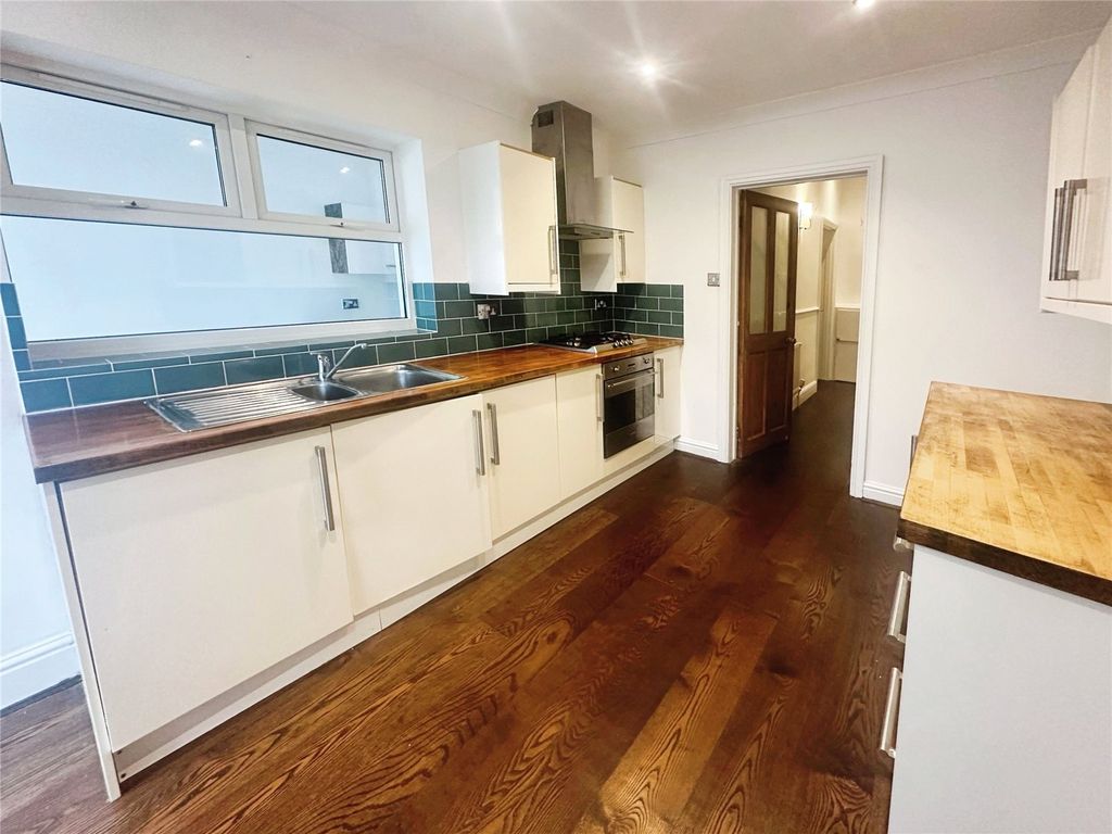 Property photo 3 of 15 Kitchen