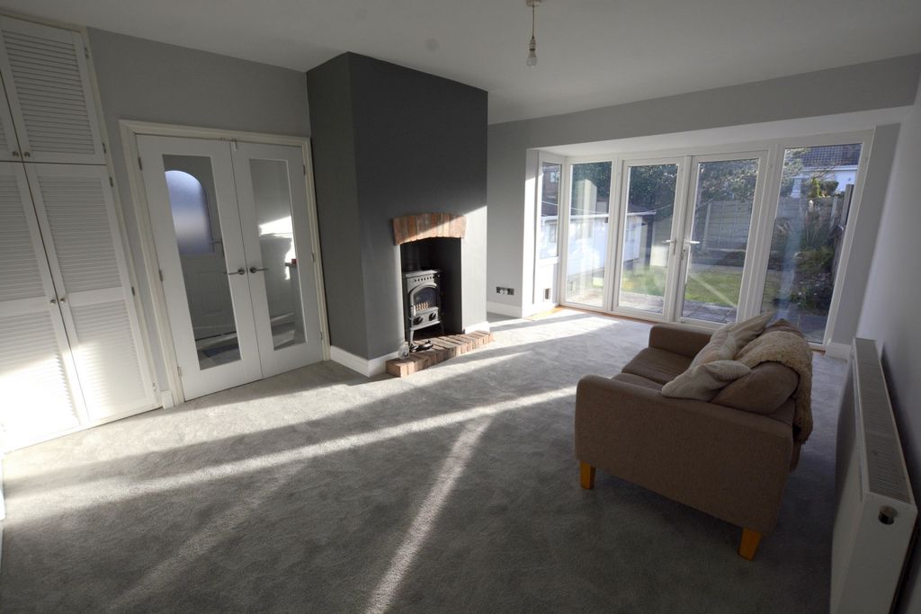 Property photo 2 of 14 Photo 7