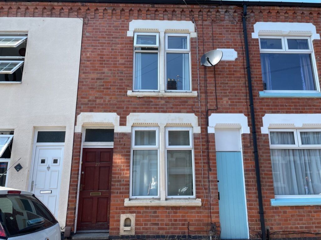 Property photo 1 of 8