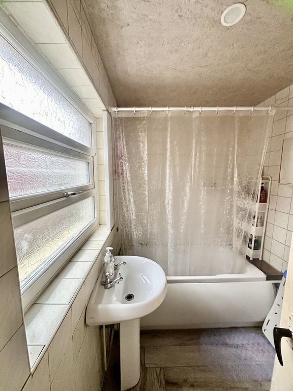 Property photo 3 of 4 Photo 2