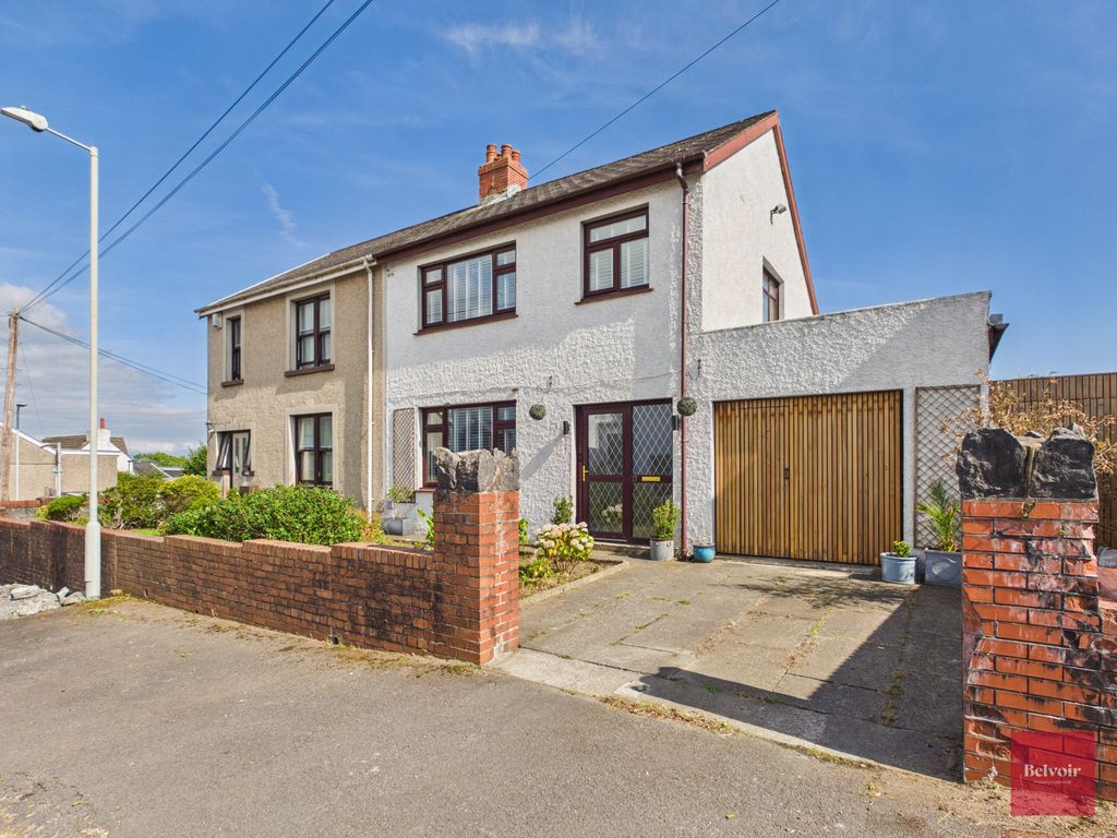 Property photo 1 of 32