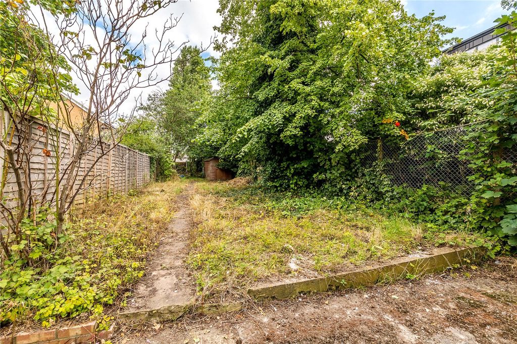 Property photo 1 of 15 Garden