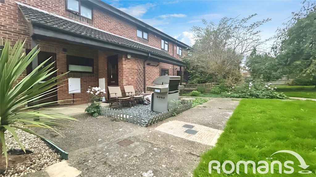 Property photo 1 of 9 Picture No. 05