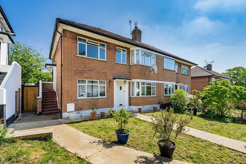 Property photo 1 of 12