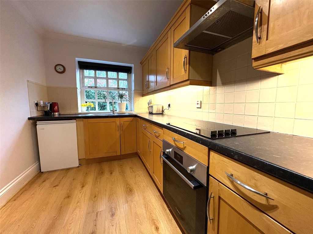 Property photo 2 of 15 Picture No. 19