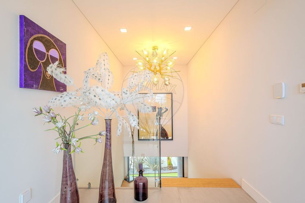 Property photo 1 of 41