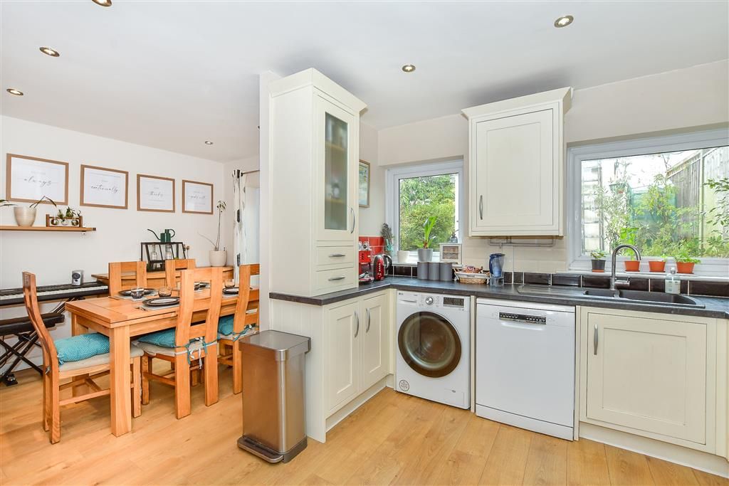 Property photo 3 of 13 Kitchen