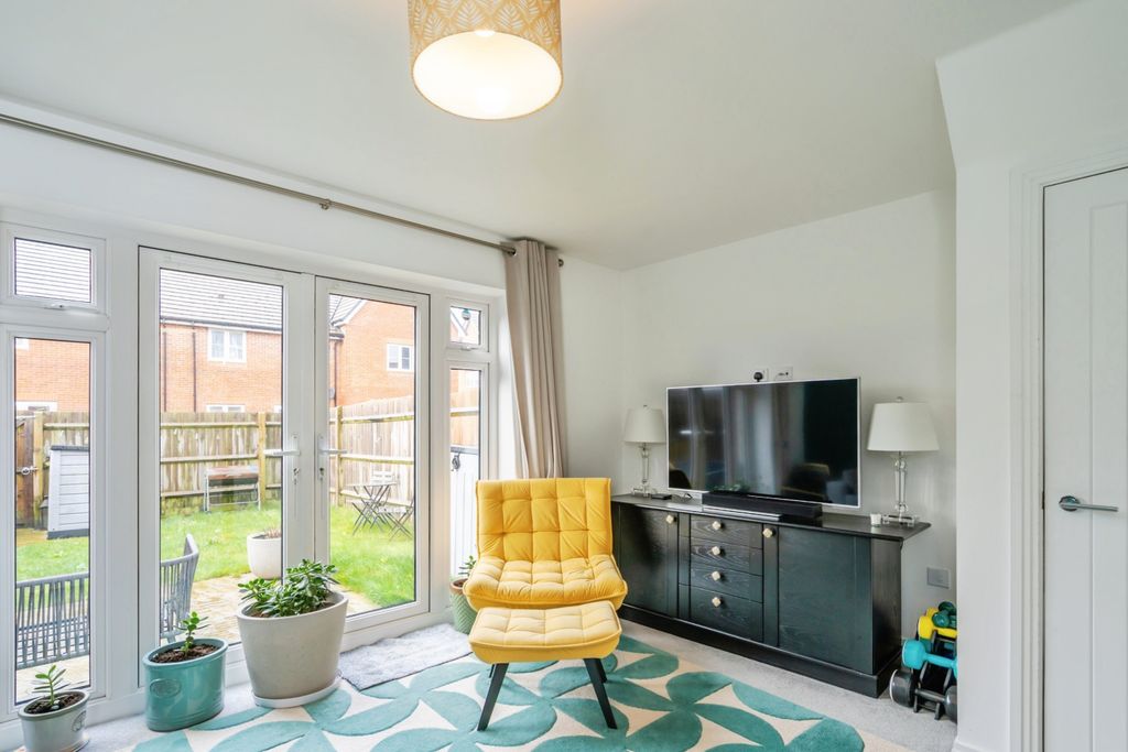 Property photo 3 of 22