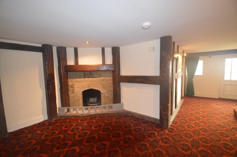 Property photo 3 of 19 Photo 12