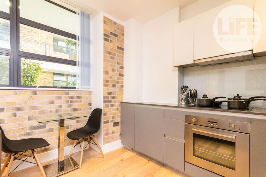 Property photo 3 of 6