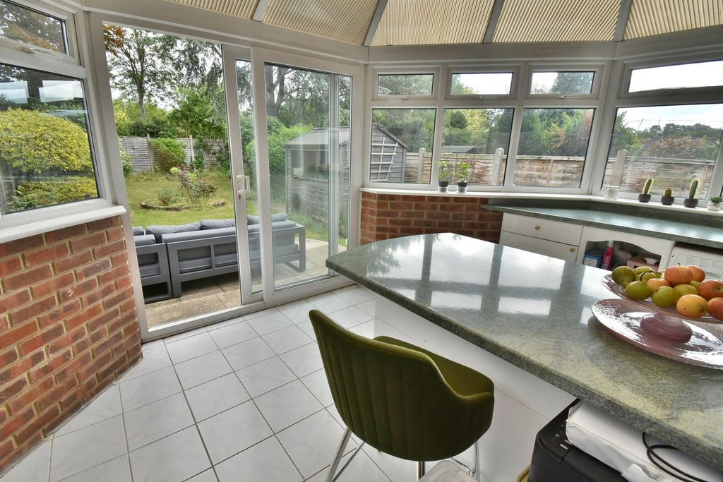 Property photo 3 of 23
