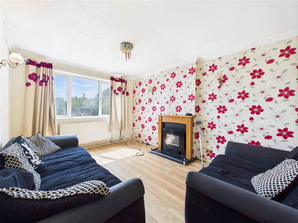 Property photo 2 of 11 Picture No. 06