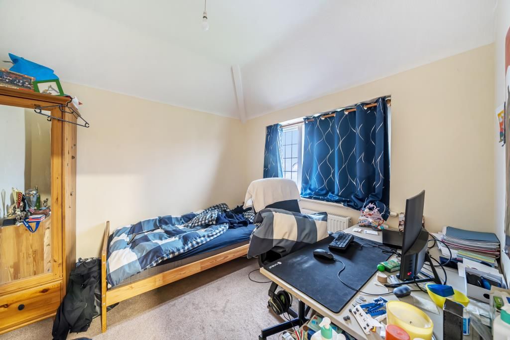 Property photo 3 of 20 Bedroom