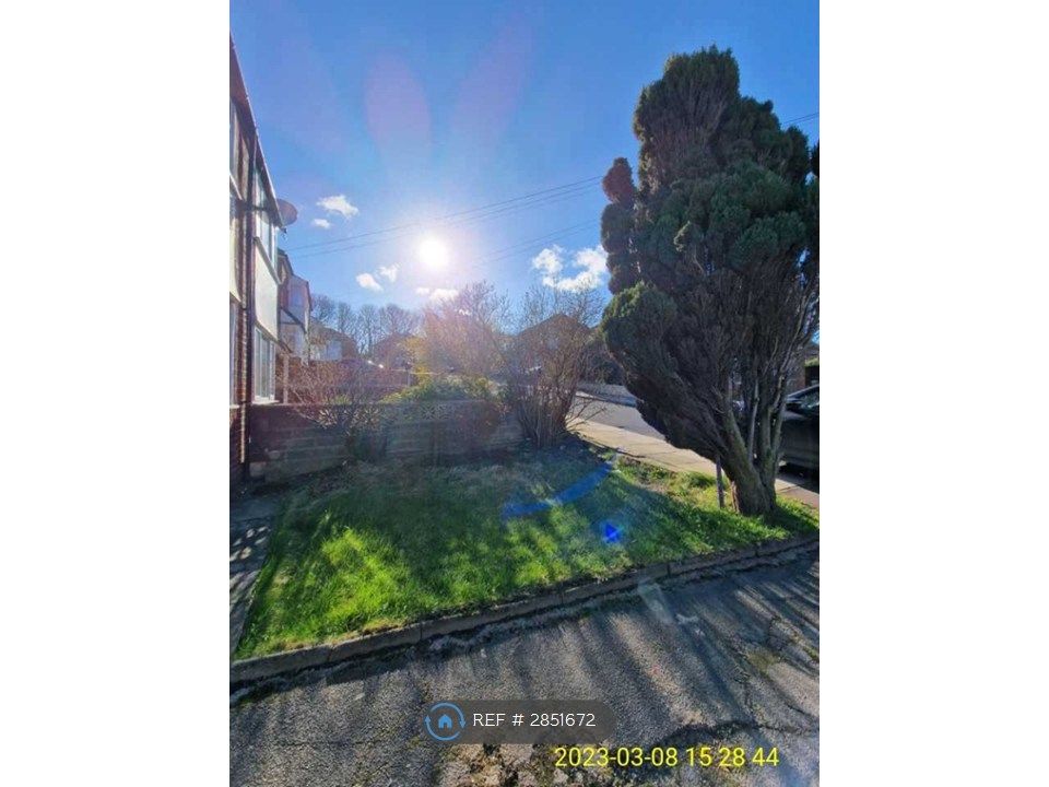 Property photo 3 of 35