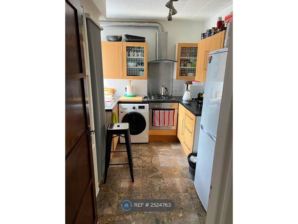 Property photo 3 of 5