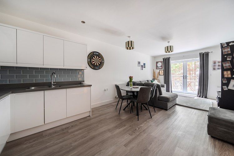 Property photo 3 of 21