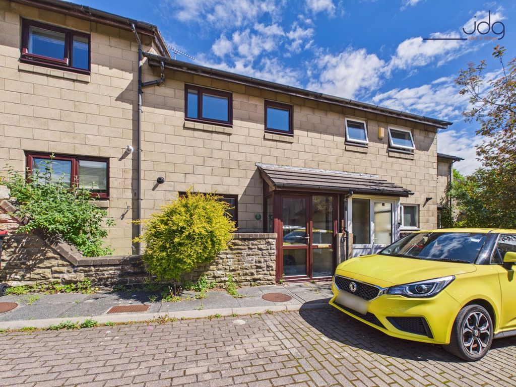 Property photo 1 of 13 Welcome To Wheatfield Court!