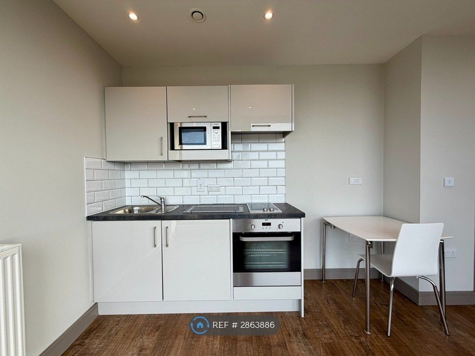 Property photo 2 of 6