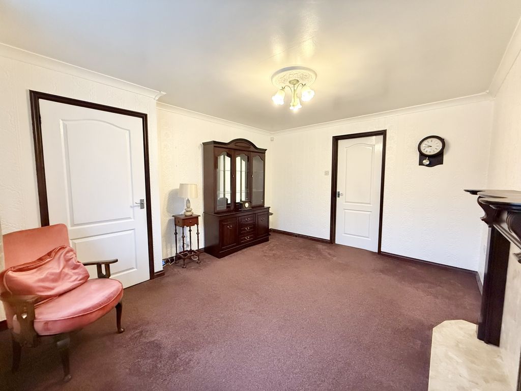 Property photo 3 of 15 Img_6008