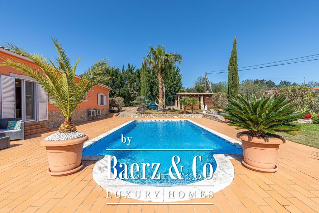 Property photo 2 of 27