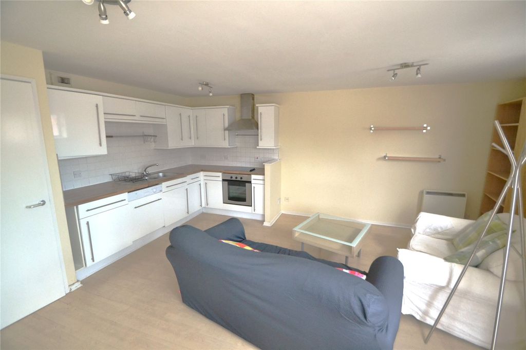 Property photo 2 of 10 Picture No. 08