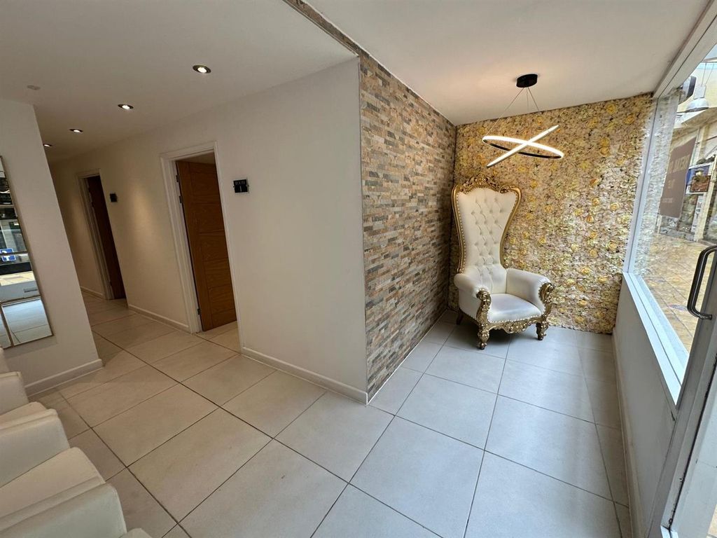 Property photo 3 of 16 Photo-2025-07-02-08-14-25.Jpg